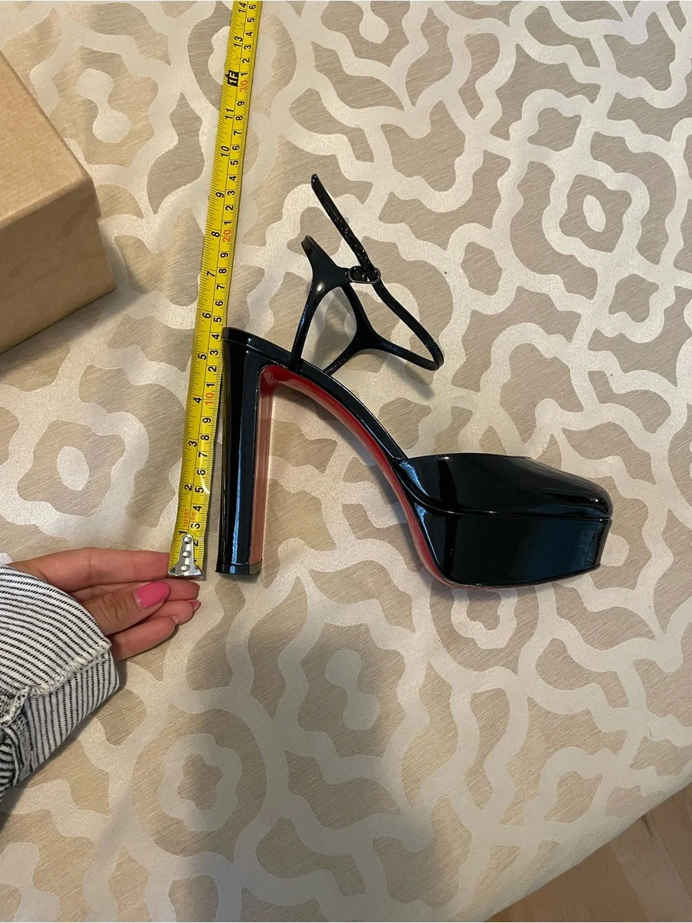 Christian Louboutin Loo Pump 130 Patent Leather in Black AUTHENTIC